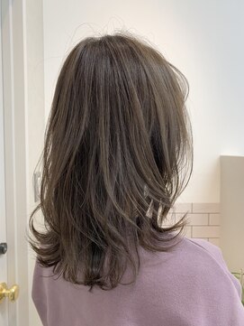 ザ ラフター バイ ラブズ ラフズ 戸畑朝日ヶ丘店(THE LAUGHTER by Loves Laughs) ミルクティーグレージュ×ゆるウェーブ(右サイド)