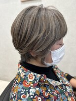 リベルタ(LIBERTA)&nbsp;【白髪ぼかしハイライト】40代からの大人ショートボブ♪