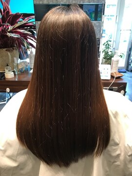 リリーズ 亀有(Lilly's) 20代30代40代/髪質改善/ダークブラウン/艶感ストレート