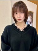 大人ボブ切りっぱなしボブハイトーンベージュカラーショートボブ