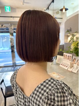 ヴィサージュバスク(VISAGE ba.s.k) 手触り抜群！美髪矯正『ぷつっとボブ』