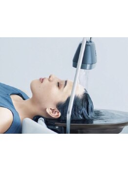 《三宮・元町》”頭浸浴”で日々頑張る自分へのご褒美を♪髪と頭皮が潤い、癒しの時間を過ごせます。