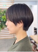 大人ショートボブ/ハンサムショート/前髪あり/30代40代50代