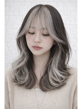 アンディー(&dy) フェイスフレーミング×レイヤーミディ×髪質改善トリートメント