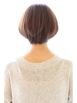レウナ 外苑前(Reuna) 【30代・40代】大人の女性に人気のひし形ボブ