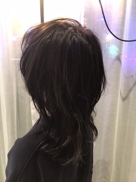 ロンドアベニール 北千住(Lond avenir) namie お客様スタイル×アッシュインナーカラー×ウルフカット