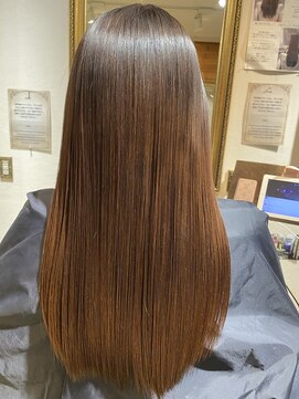 ヴォヤージュ(VOYAGE) 髪質改善縮毛矯正・詳細はinsta @tomita0623