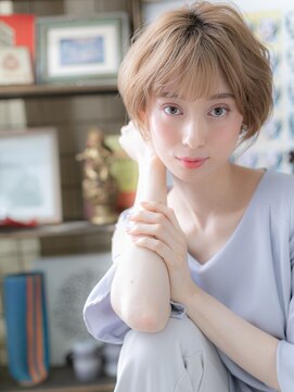 カバーヘア ブリス 戸田公園西口店(COVER HAIR bliss) 外国人風ヘーゼルベージュショートボブa戸田公園20代30代40代