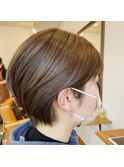 耳掛けショートボブ