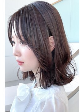 ピアチェーレ 佐倉 くびれ系レイヤースタイル