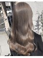 ラナ(Lana) 透明感ある艶と質感を作り出すヘアカラー
