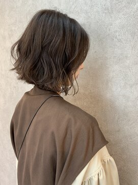 エニル(enil) ＊前下がりボブ×ナチュラルボブ×ナチュラルパーマ