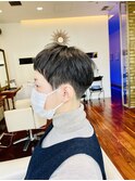 骨格補正刈り上げマッシュショート