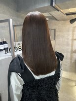 ノス 表参道(NOOS)&nbsp;ミルクティーアッシュ ぱっつん前髪　アースカラー