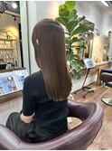 酸性ストレートパーマでサラ艶髪に