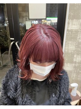 フース(Hus) ボブ 波巻きアレンジ