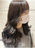 アッシュグレージュ