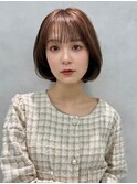 柔らかい丸みが可愛い艶ショートボブ