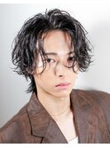 ミディアムセンターパートウルフルーズパーマシャドウパーマ黒髪
