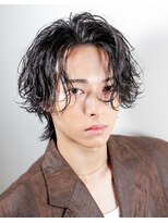 オーシャントーキョー ホワイト 原宿(OCEAN TOKYO WHITE)&nbsp;ミディアムセンターパートウルフルーズパーマシャドウパーマ黒髪