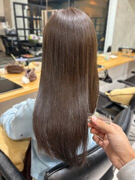 ディーエックス ウエスト(Dxxxx WEST) グレージュカラー顔周りカット/レイヤーカット/イルミナカラー