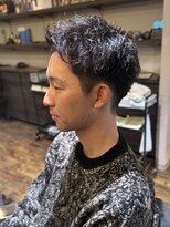 エクファフォーメン(EX-FA FOR MEN)&nbsp;刈り上げセンターパート/波巻きツイストスパイラル/瀬田