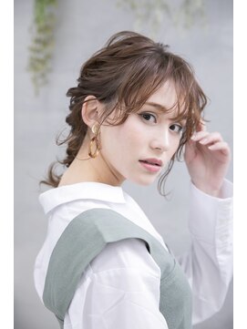 バッテリー ヘアアンドメイク 塚口店(Battery hair&make) 編みおろし