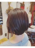 ショートボブ
