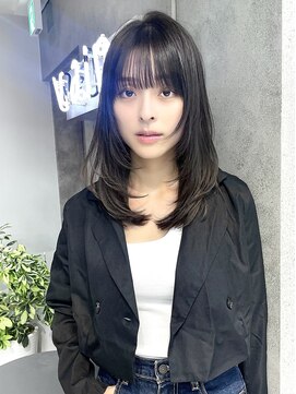 ヴェイン 渋谷(vain) ★くびレイヤー黒髪エモージュ小顔レイヤーロンググレーベージュ