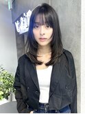 ★くびレイヤー黒髪エモージュ小顔レイヤーロンググレーベージュ