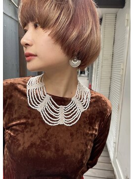 個性派マッシュフレンチボブ