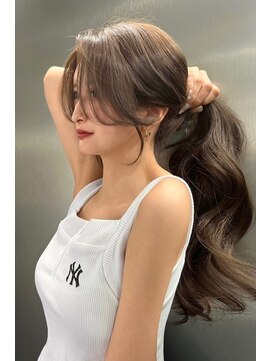 リア 大阪梅田(Ria) くすみベージュカラー 顔まわりカット 【韓国ヘア 大阪 梅田】