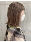 ブリーチなしミルクティーベージュ重めスタイル小顔外ハネロブ