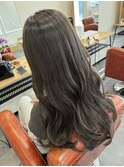 ナチュラルグレージュ