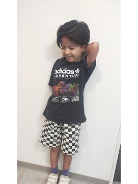 ヘアスタジオミニ(Hair Studio mini) キッズセンターパート♪