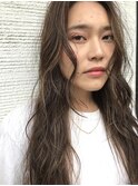 外国人風ハイライトベージュ×くせ毛風ウェーブ