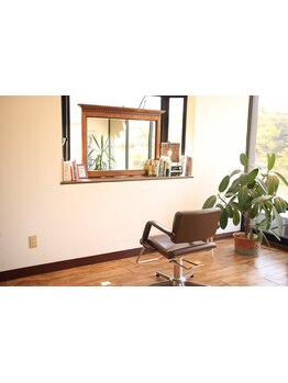 スタイリスト一人のプライベートなサロンなので髪のお悩みやスタイル等、気軽に何でもご相談下さい☆