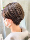ハイライト、グレージュ、マニッシュショート、スリーク