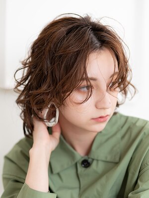 上質を超えた「極上」パーマを実現！資生堂の先進的な技術で補修・保湿効果に優れ、続くなめらかさと輝きを