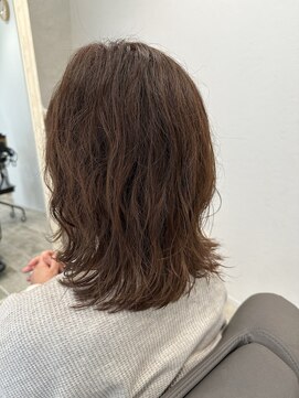 アルティーナプライベート(altina PRIVATE) クセ毛を活かしたミディアム