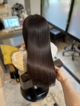 アールサロン アオヤマ(Rr SALON AOYAMA) プラチナ