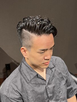 ビーダンディー(Bee dandy) ビジネスツーブロックショート ワイルドパーマ 七三オールバック