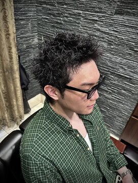 プレミアムバーバー 目黒店(PREMIUM BARBER produce by HIRO GINZA) ツイスト×スパイキーウルフ