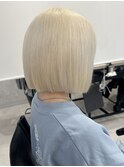 ホワイトブロンドカラー