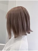 【ピンクベージュ切りっぱなしボブ】
