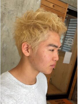ヘアカロン 熊本本店(Hair CALON) メンズカットスパイキーショートブリーチダブルカラー