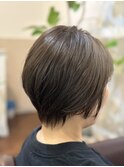 骨格に似合わせたショートボブスタイル