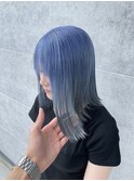 ブルー