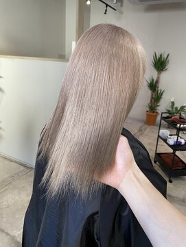 リア 布施店(Lia) グレージュカラー/ベージュカラー