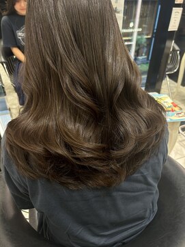 アピッシュ ギンザ(apish ginza) オリーブカラー/オリーブグレージュ/グレージュ/暗すぎない